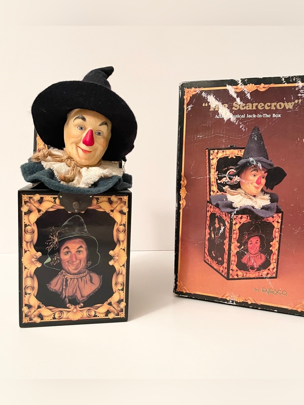 VTG 1988 Enesco Wizard of Oz Scarecrow Musical Jack in Box 50th Anniversary